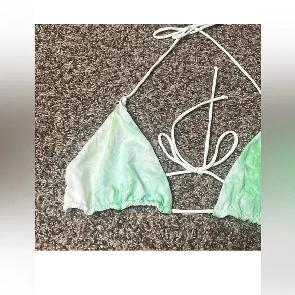 *Final Price* Good American Size 2/Medium NWT NEW Green Marble Tie Dye Swim Top - Picture 3 of 9